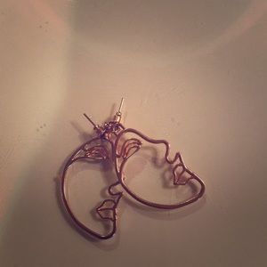Face earring